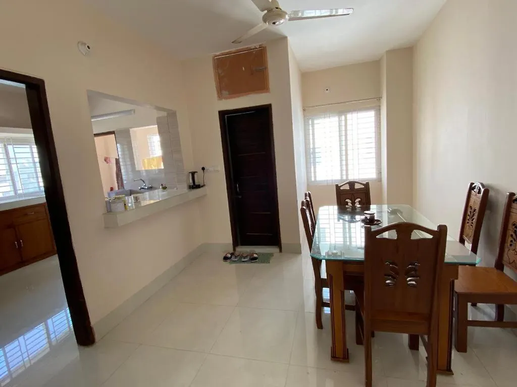4 Beds Condo Holiday Home At Bashundhara, Dhaka